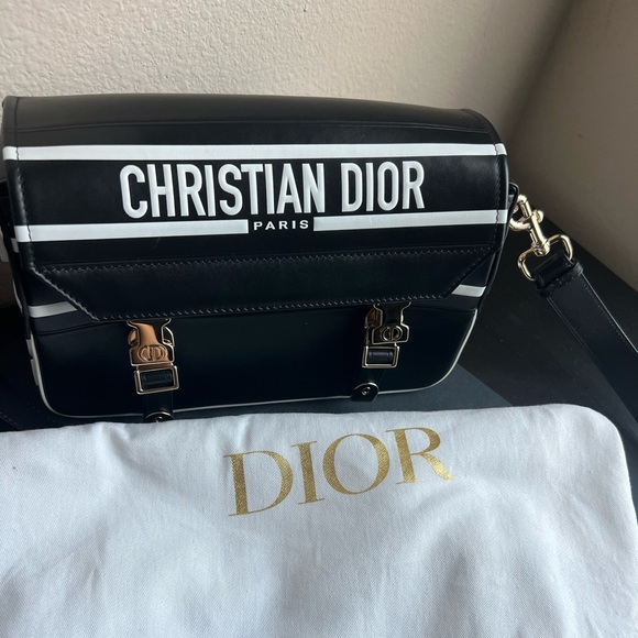 DIOR CAMP BAG/BRAND NEW/NEVER USED - Picture 7 of 9